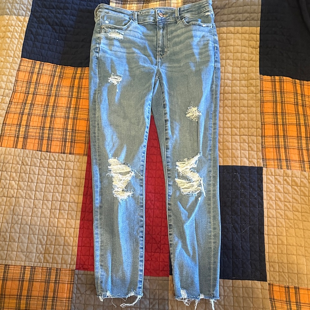 American Eagle Outfitters Light Blue Distressed Jeans